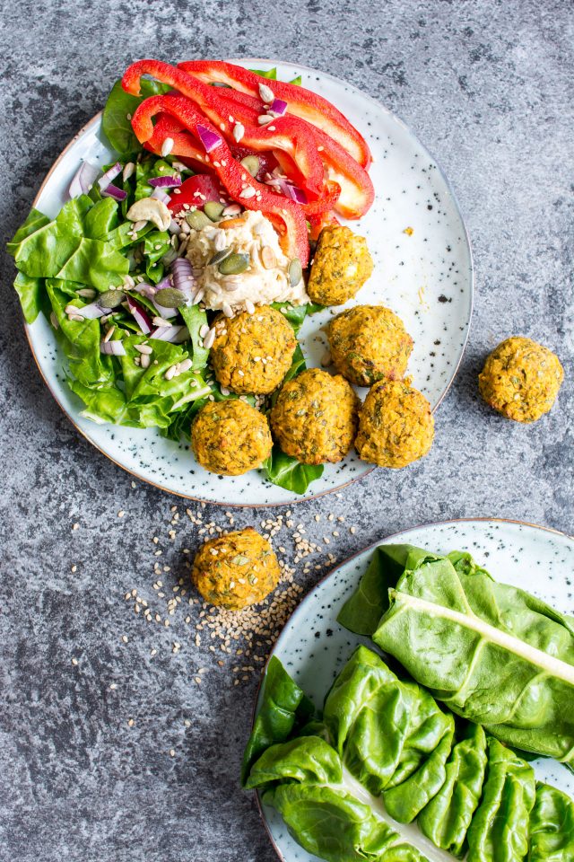 {Video!} This baked sweet potato falafel, which is vegan friendly, gluten free AND oil free, won't leave you disappointed up against your regular deep fried falafel cravings! This recipe packs all the flavour and none of the nasties, leaving you feeling full and nourished. Try out this super easy recipe for a great addition to a lunch this week!