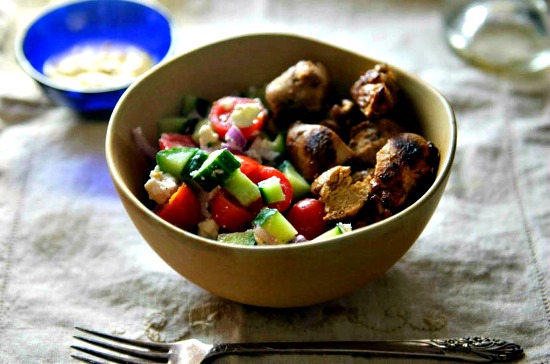 Greek Chicken Rice Bowl from @winnieab|www.healthygreenkitchen.com //#CreateAStir