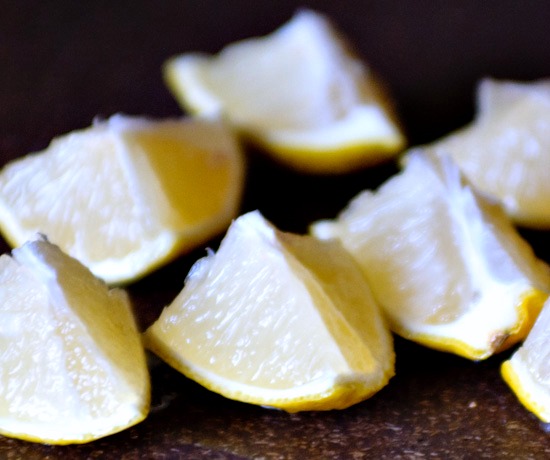 sliced lemons