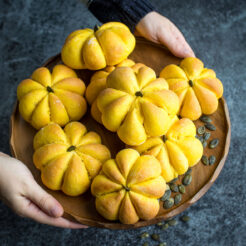 Vegan Pumpkin Bread Rolls. Great for making with kids!