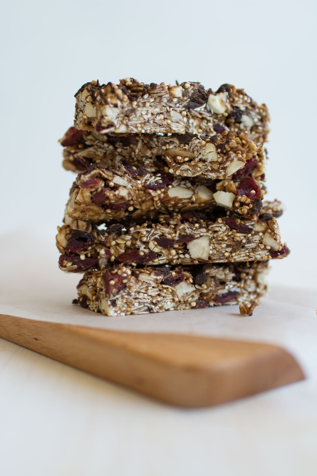 Staack Pile Of No Bake Popped Quinoa Granola Bars with Cashews, Peanut Butter and Chocolate 