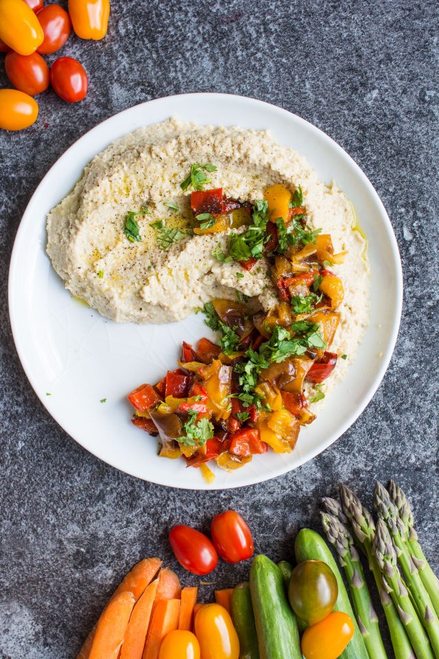 Hummus is a great snack to beat those afternoon cravings, this delicious roasted pepper hummus is naturally sweet and wholesome, perfect for dipping!