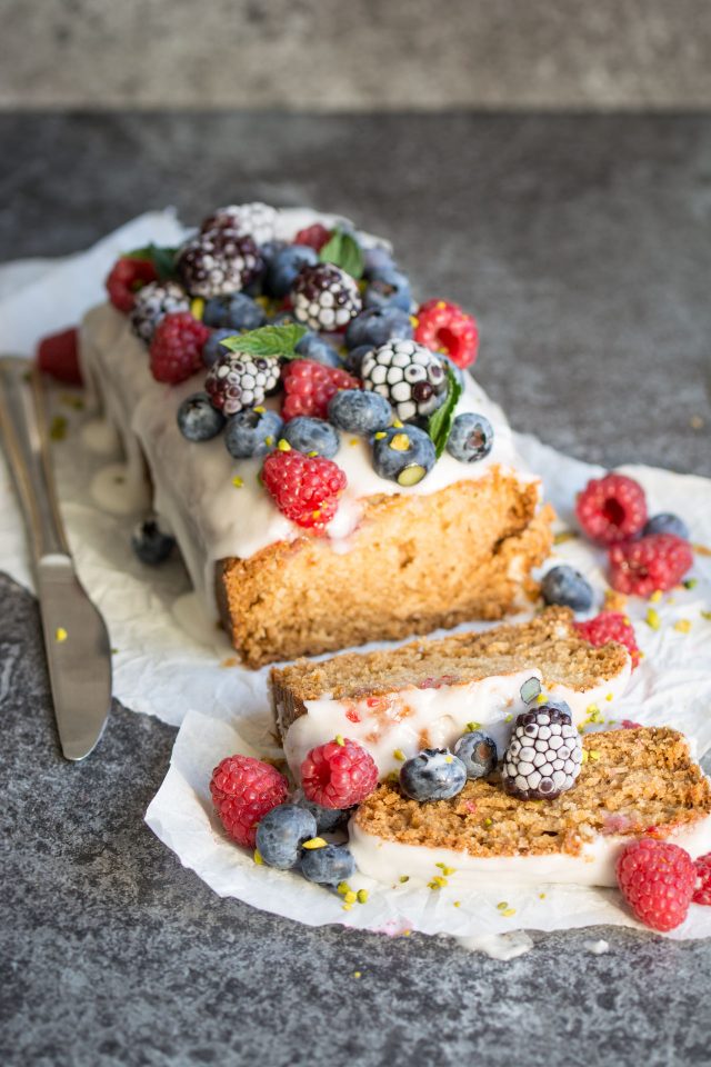 Vegan Lemon Raspberry Loaf Cake. Deliciously moist and crumbly and full of beautiful citrus flavour! Totally #vegan and totally delicious!